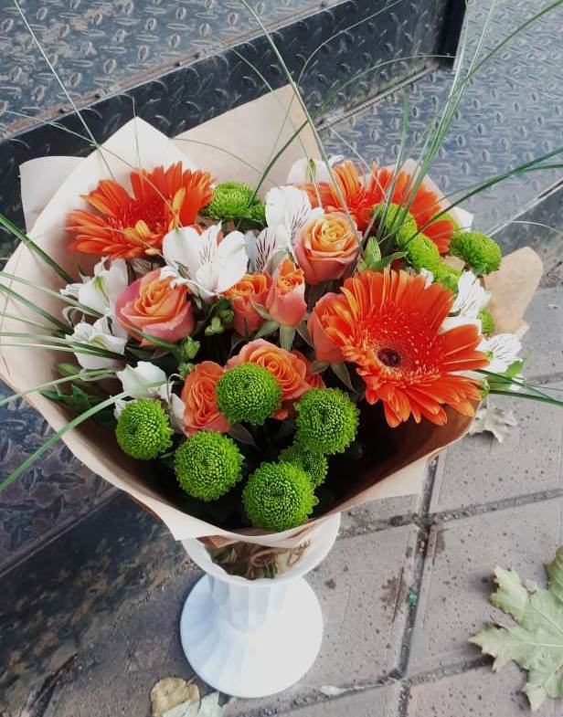 Букет цветов из: Герберы, Хризантемы, Альстромерии и Розы в Малеевке