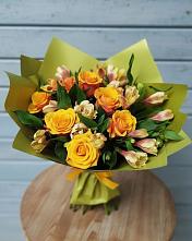 Букет цветов из:  Альстромерии и Розы в Малеевке