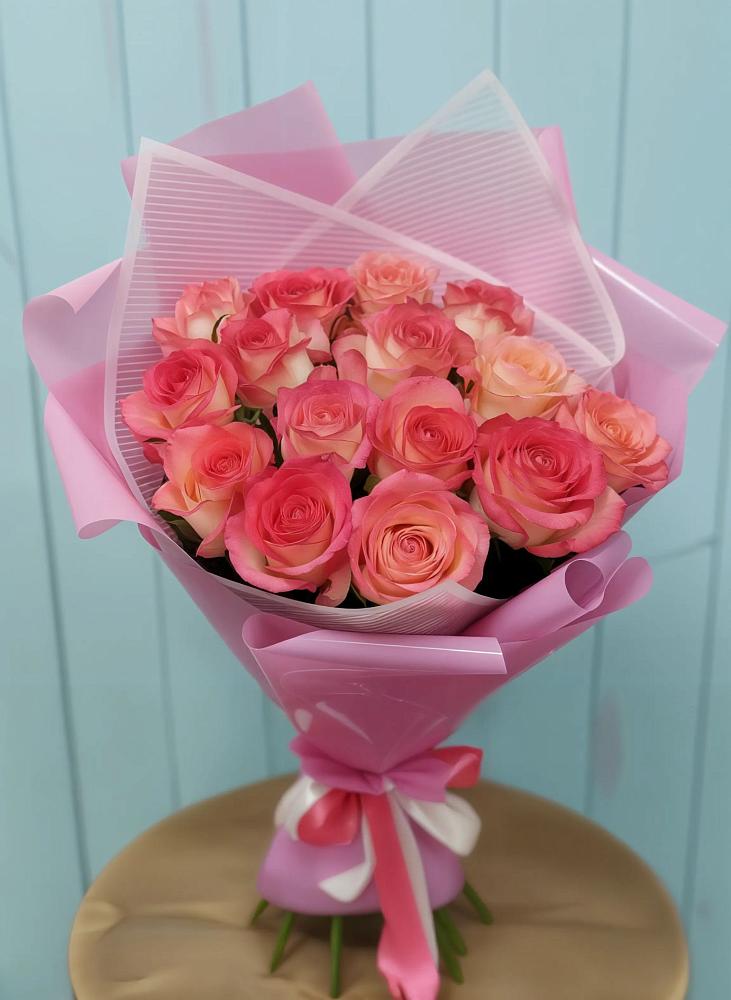 Букет 15 Розовых роз Равель в Малеевке