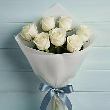 Букет 7 Белых роз Эдлесс Лав в Малеевке