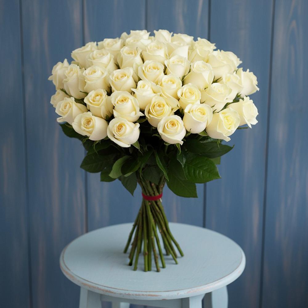 Букет 51 Белая роза Эдлесс Лав в Малеевке