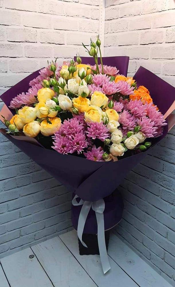 Букет цветов из: Хризантемы и Розы в Малеевке