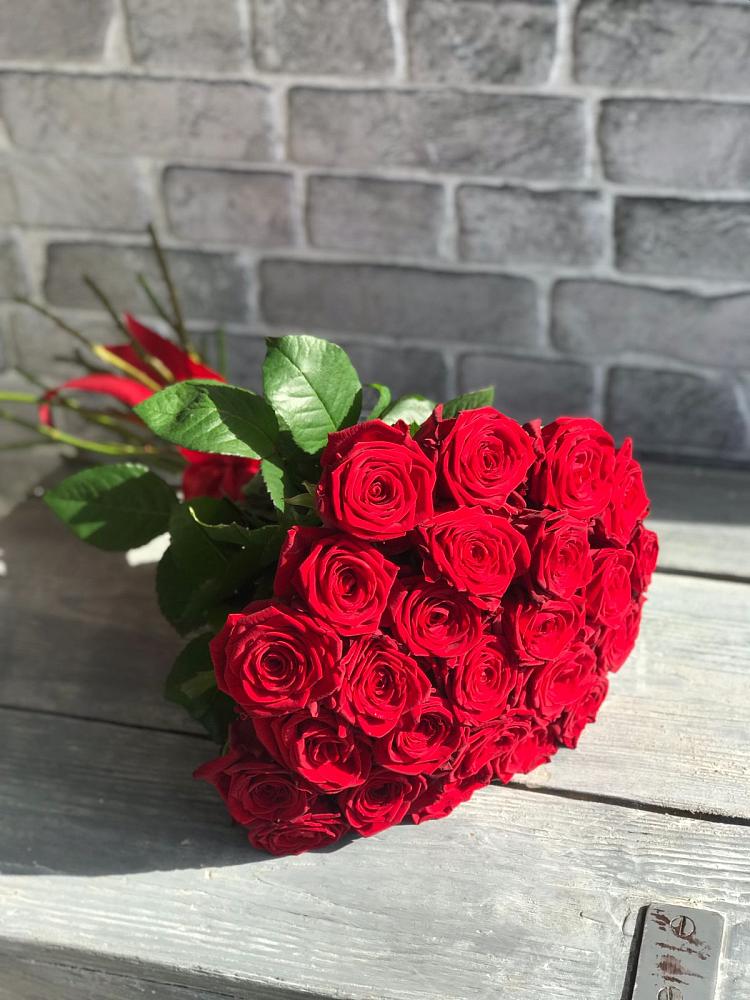 Букет Красные розы Фридом в Малеевке