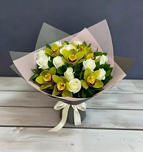 Букет цветов из:  Орхидеи и Розы в Малеевке