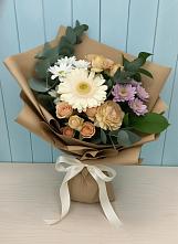 Букет цветов из:  Герберы и Хризантемы в Малеевке
