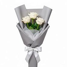 Букет 3 белые розы в Малеевке