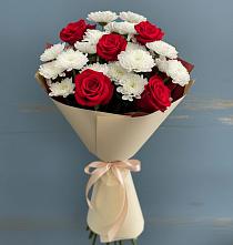 Букет цветов из:  Розы и Хризантемы в Малеевке
