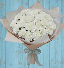 Букет цветов из:  Гвоздики в Малеевке