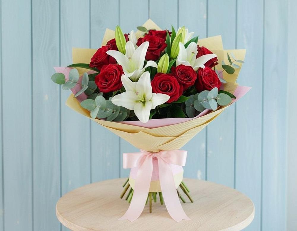 Букет цветов из: Лилии и Розы в Малеевке